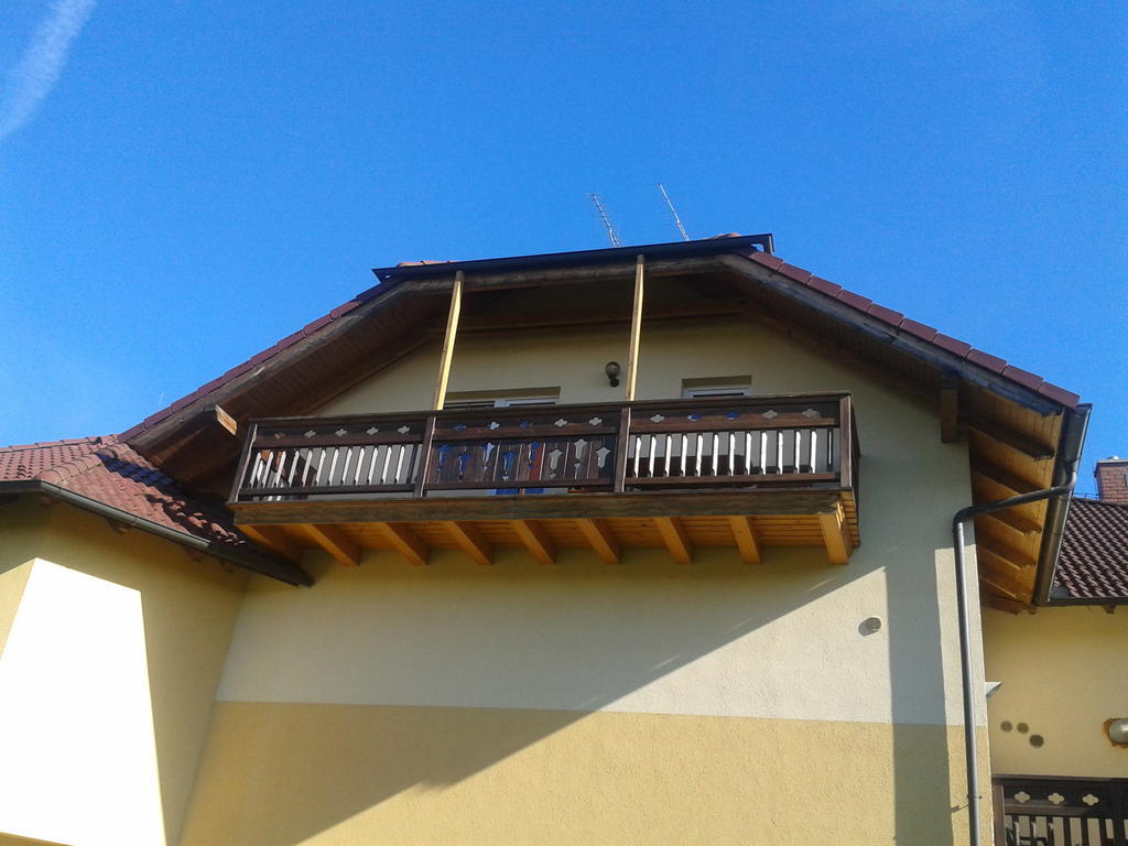 Penzion Starý dvůr Nové Dvory Esterno foto