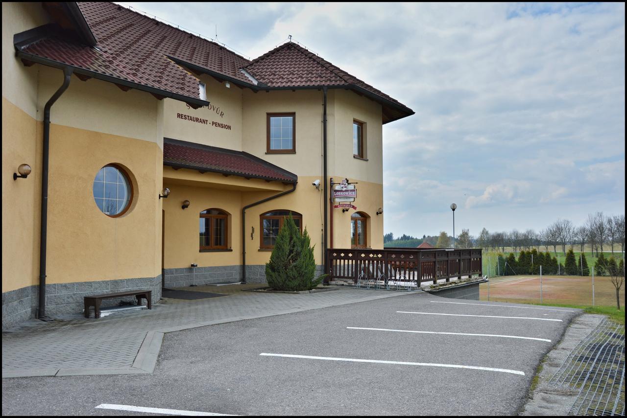 Penzion Starý dvůr Nové Dvory Esterno foto