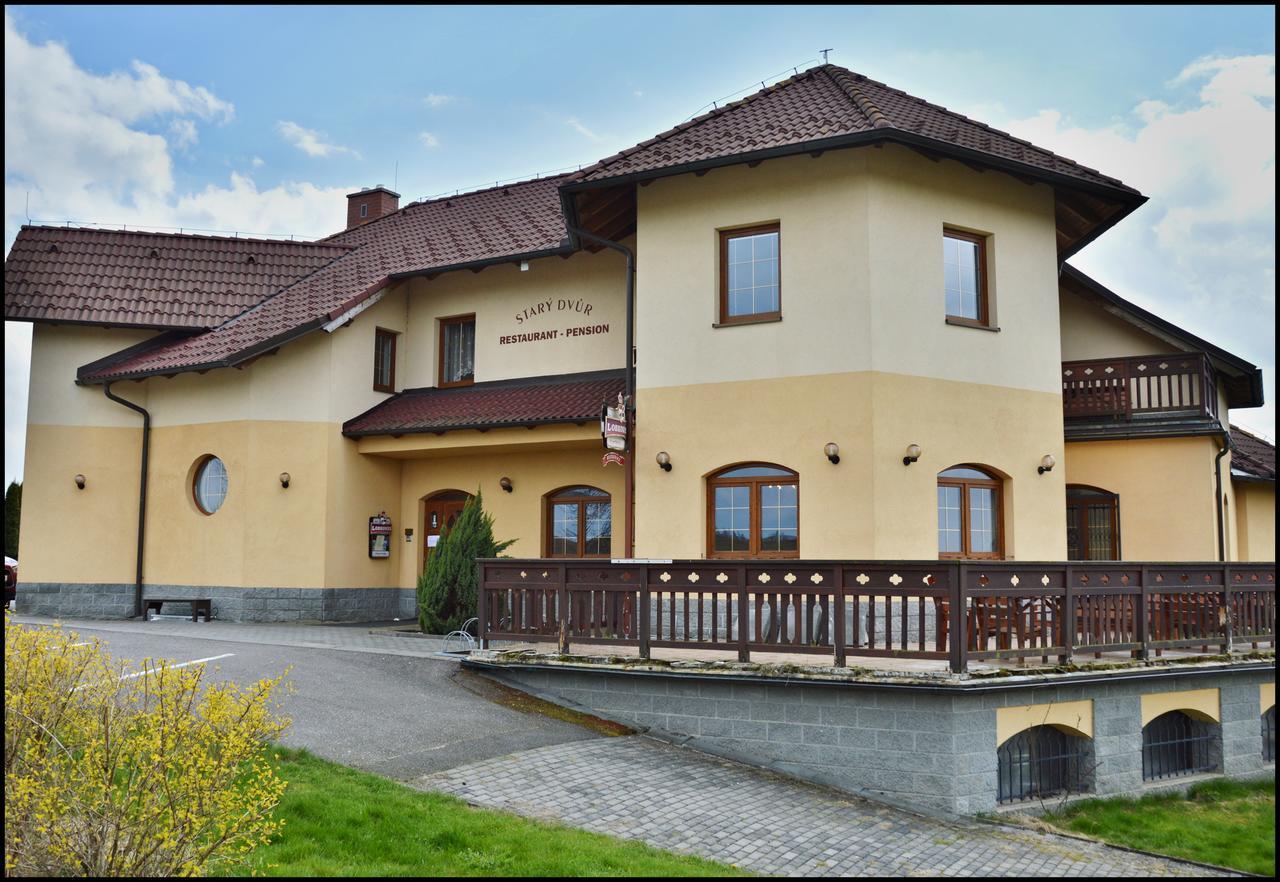 Penzion Starý dvůr Nové Dvory Esterno foto